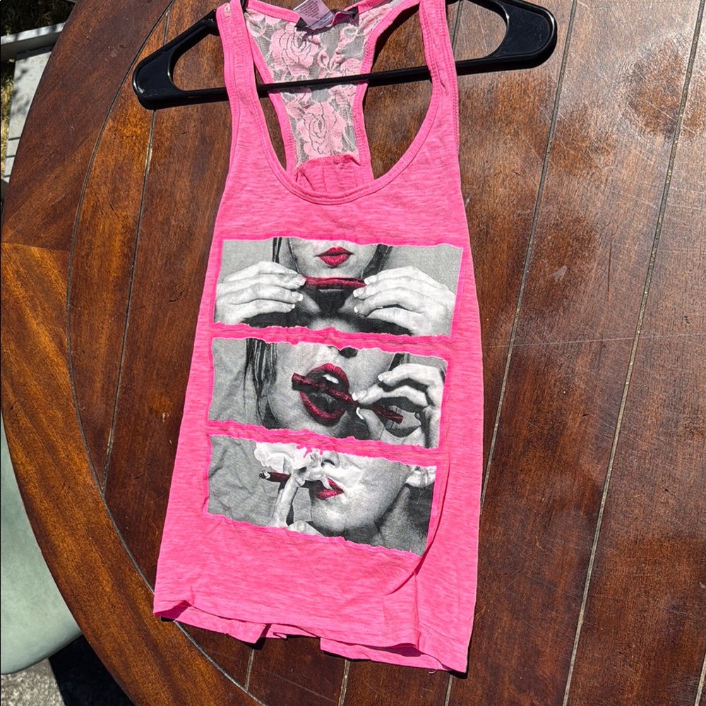 Pink Sleeveless Graphic Tank Top